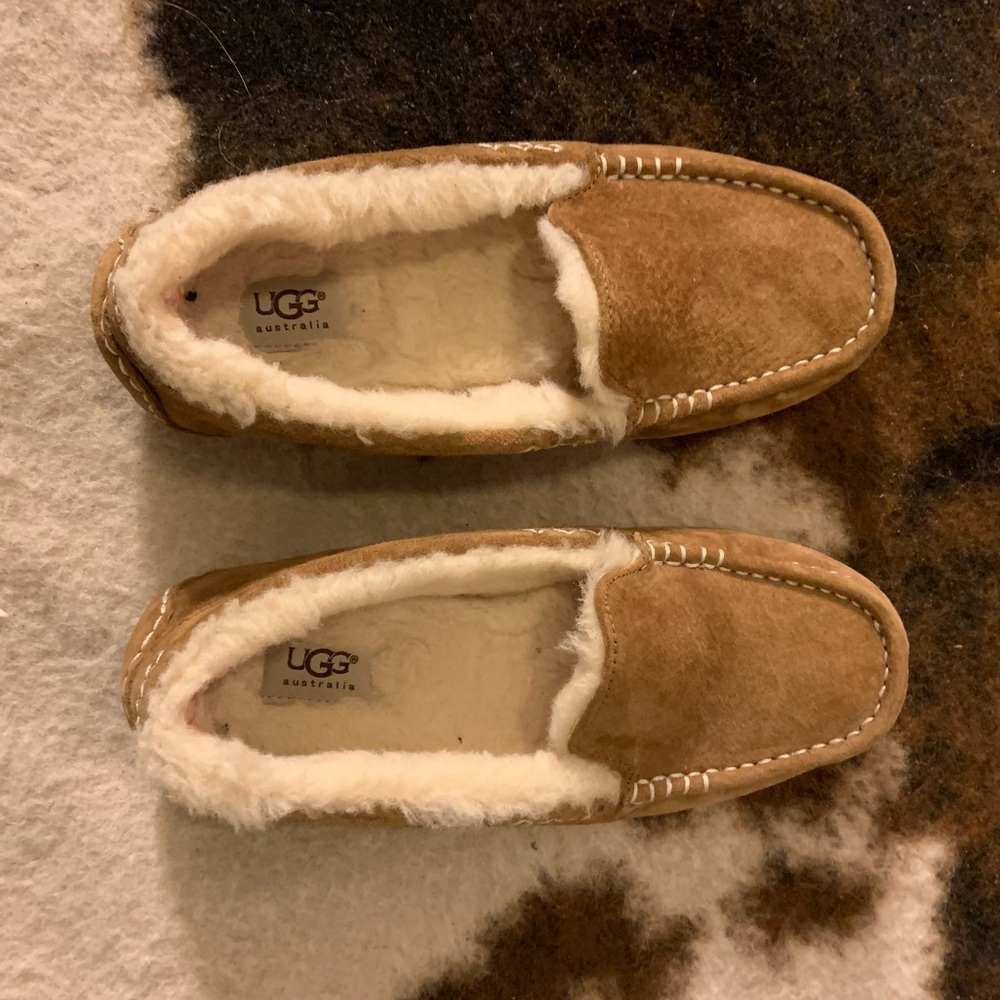Ugg house slippers